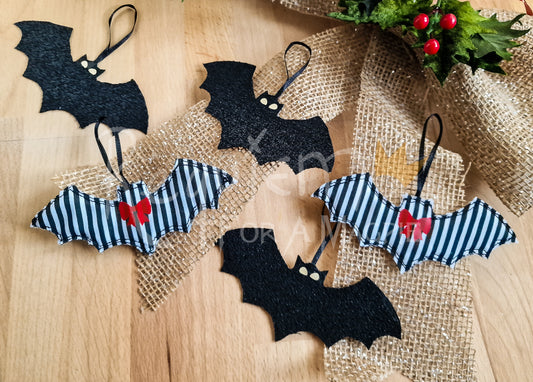 Bat Christmas Tree Decorations for 'Gothmas'